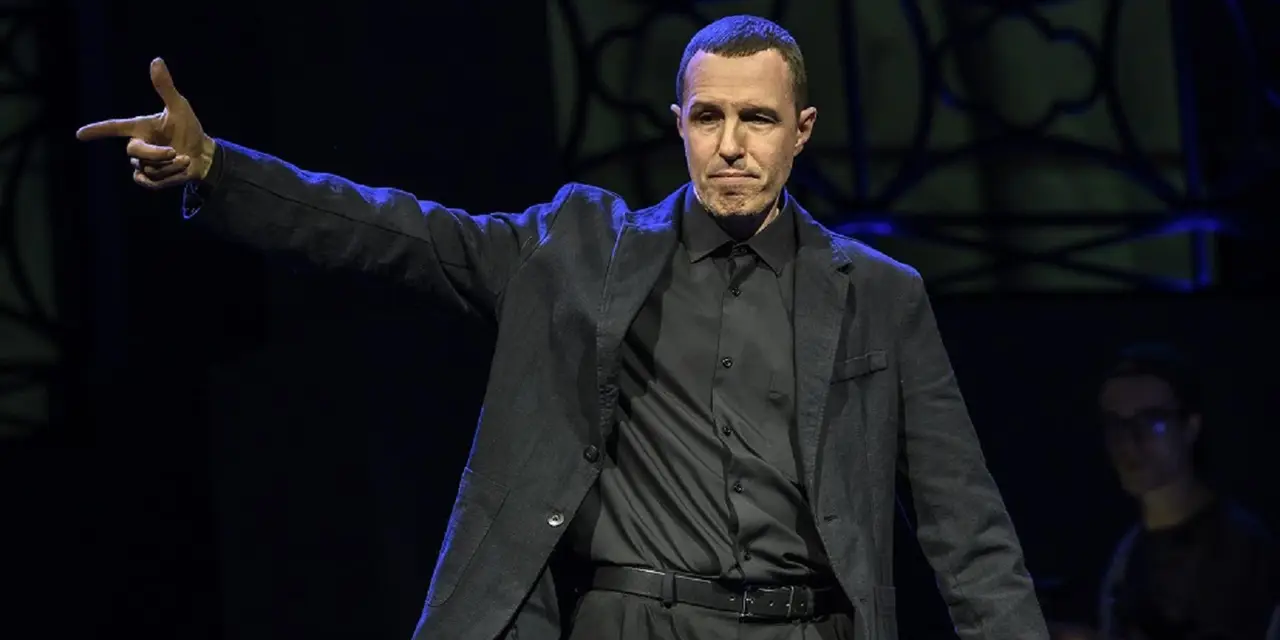 Маскарад с закрытыми глазами