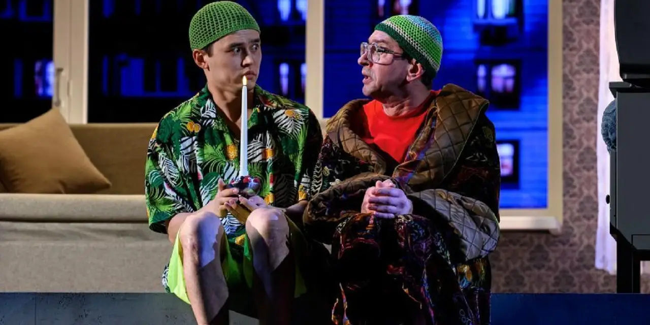 Жил. Был. Дом.